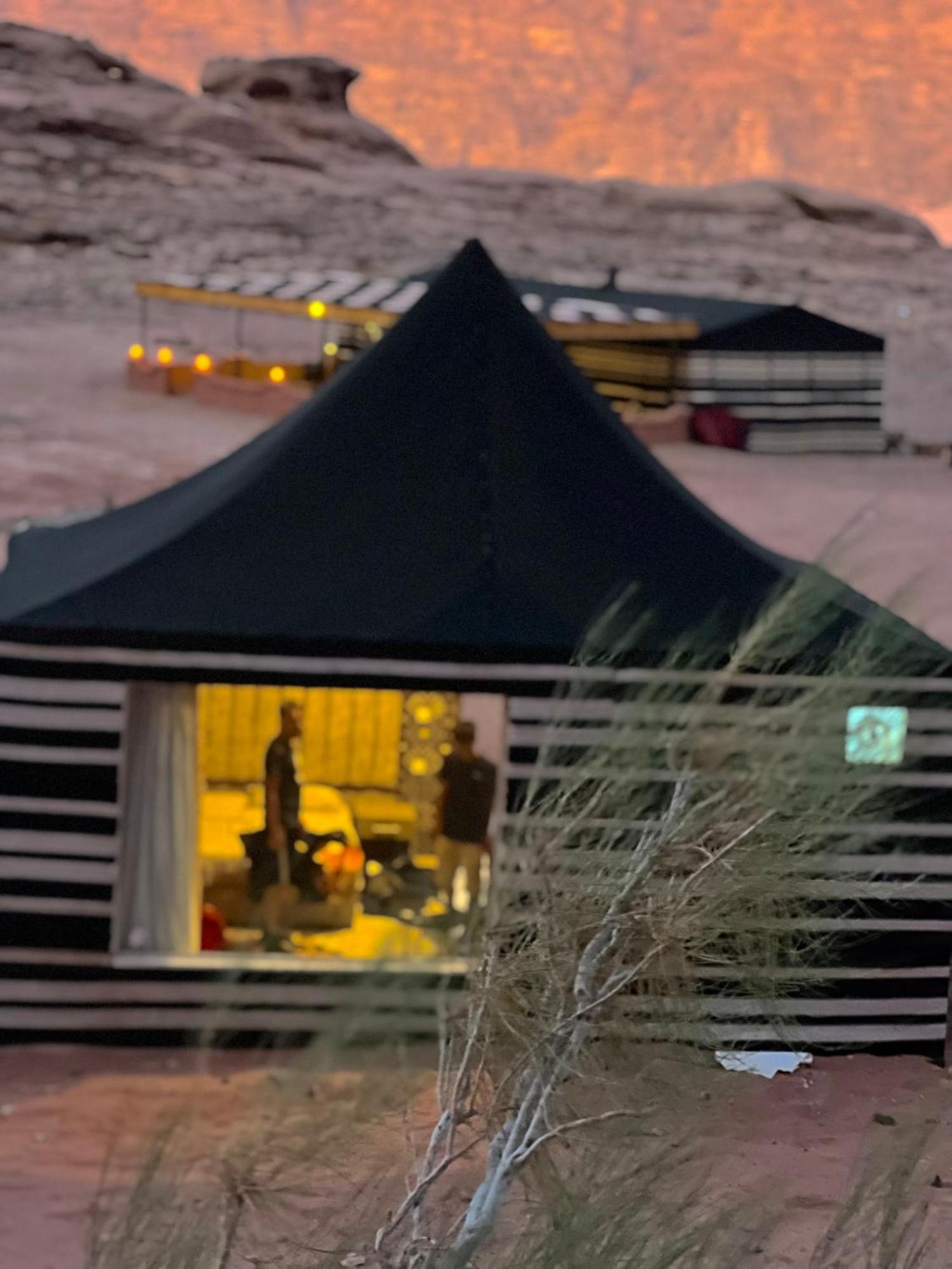 Rum Joharh Luxury Camp วาดิรัม ภายนอก รูปภาพ